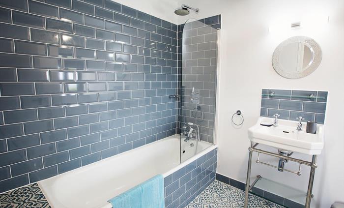 White Castle Bathoom